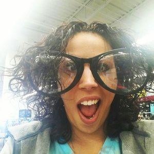 Meet your Posher, Nikki